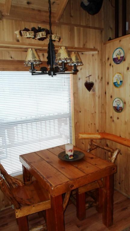 Cedar Pines Resort South Lake Tahoe Room photo